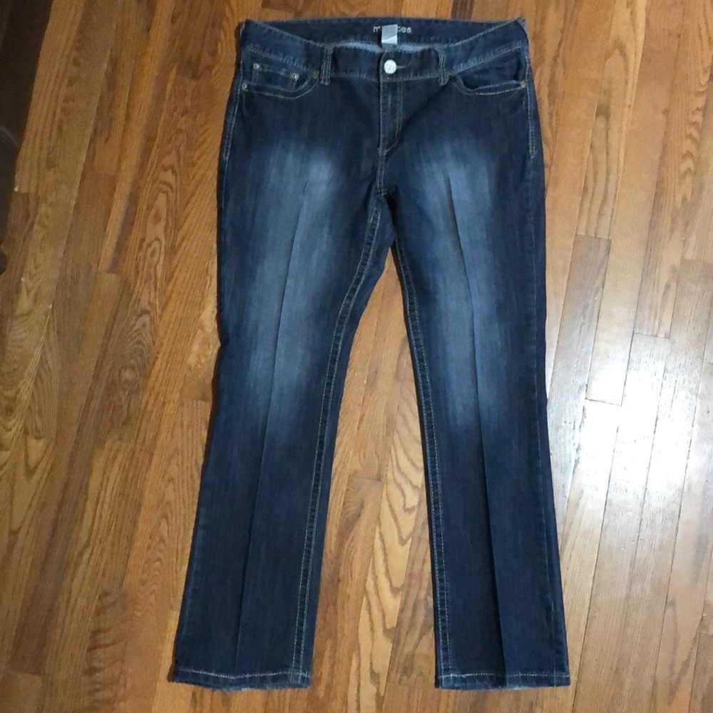 Maurices jeans